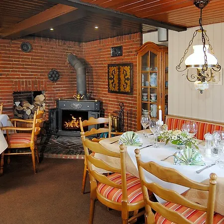 Hotel-restaurant Faehr-cafe Vendégház 3*